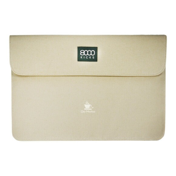 Case de Tecido P/ Notebook 8000 Kicks de frente