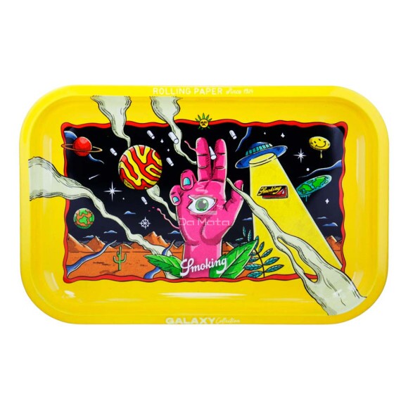 Bandeja de Metal Smoking Earth de frente tabacaria da mata