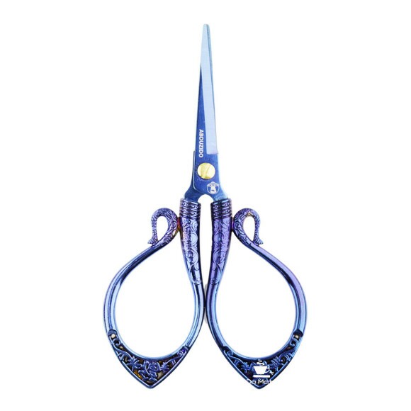 Tesoura Abduzido Petty de frente