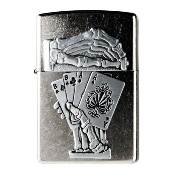 Isqueiro Zippo Dead Man's Hand Emblem 49536 de frente