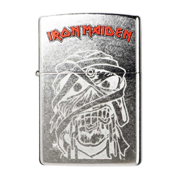 Isqueiro Zippo Iron Maiden 48667 de frente