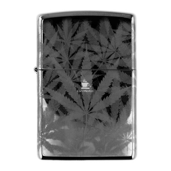 Isqueiro Zippo Black Polished Cannabis 48924 de frente