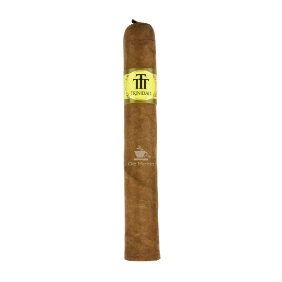 Charuto Trinidad Reyes de frente