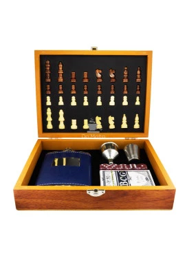 Kit de Xadrez Madeira C/ Cartas de Baralho e Cantil